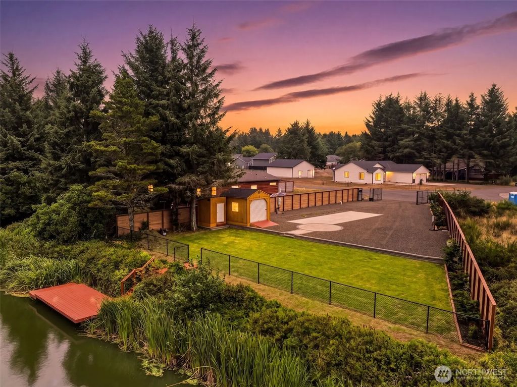735 Swan Court Se, Ocean Shores