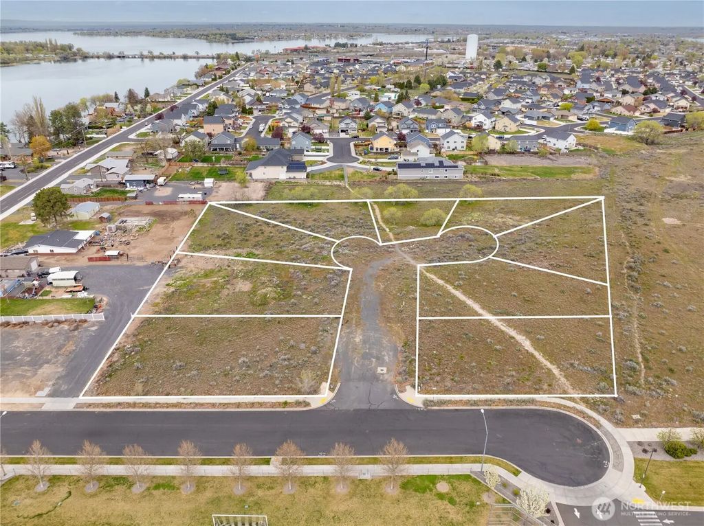 3935 W Muriel Lane, Moses Lake