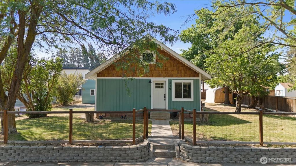 219 N Dennis Street, Ellensburg