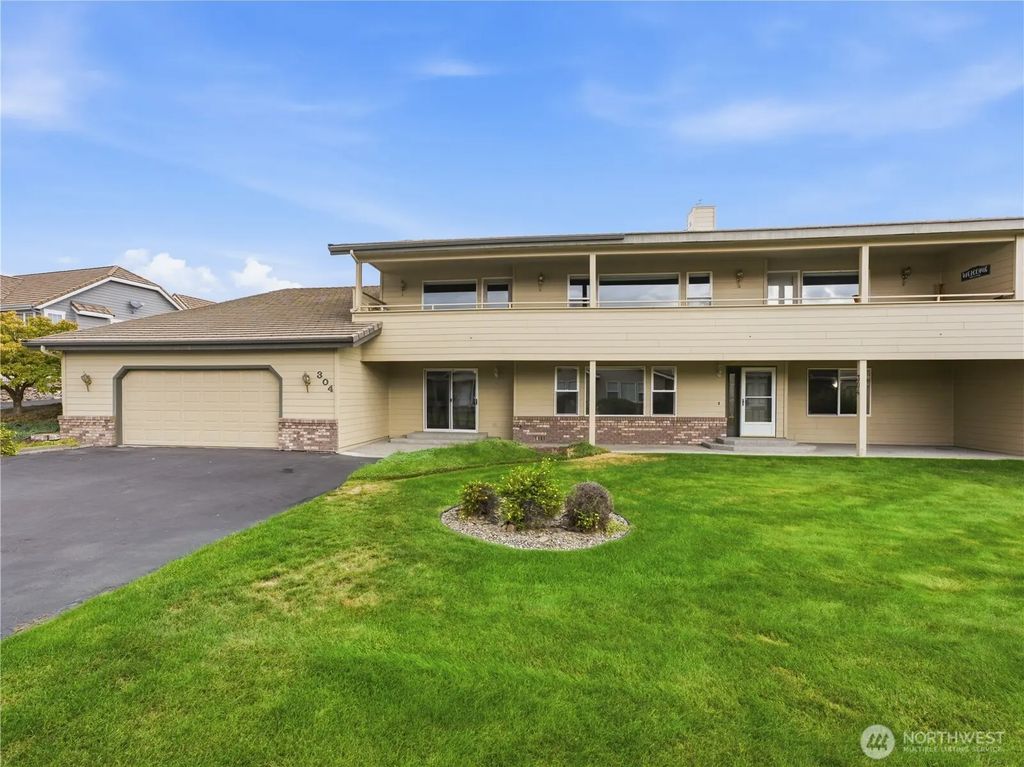 1380 Eastmont Avenue 304, East Wenatchee