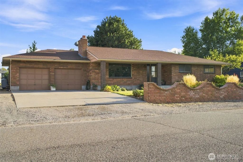 4605 W 12th Avenue, Kennewick
