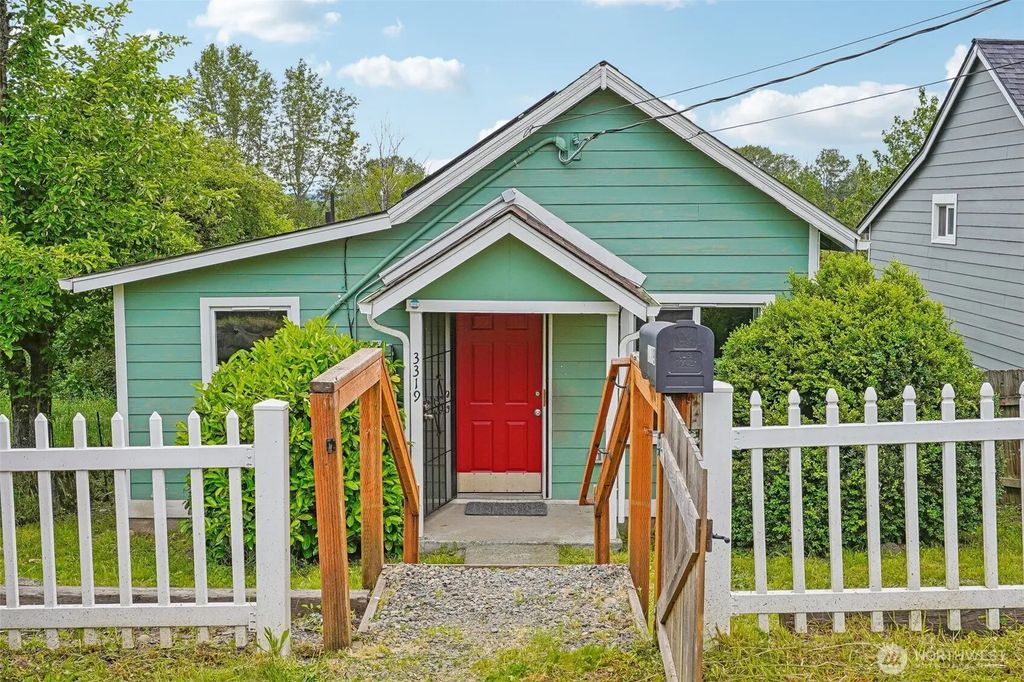 3319 E Grandview Avenue, Tacoma