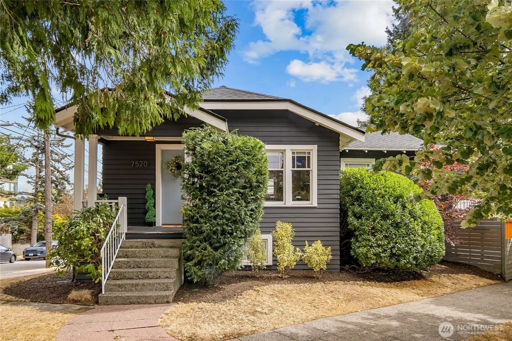 7520 Linden Avenue N, Seattle