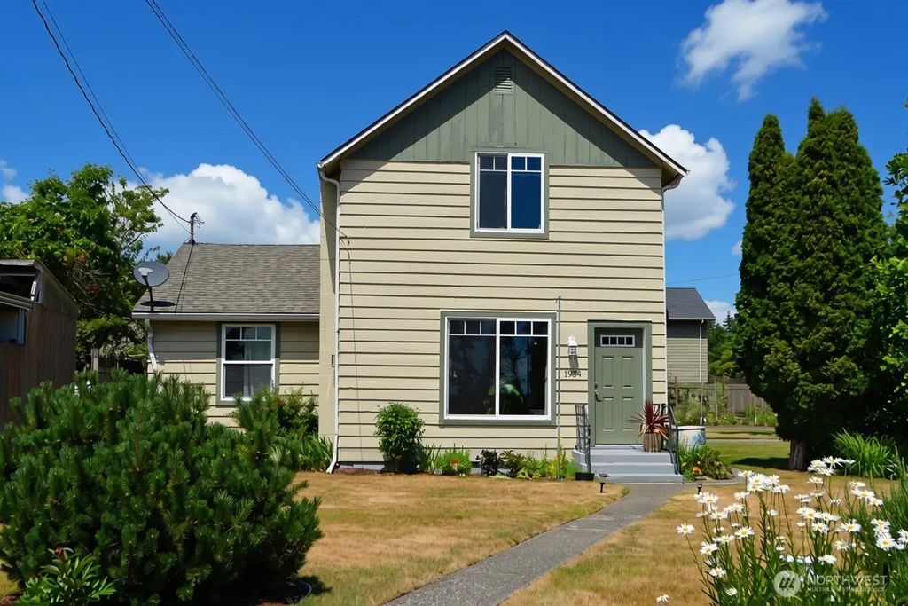 1934 Somerset Street, Ferndale