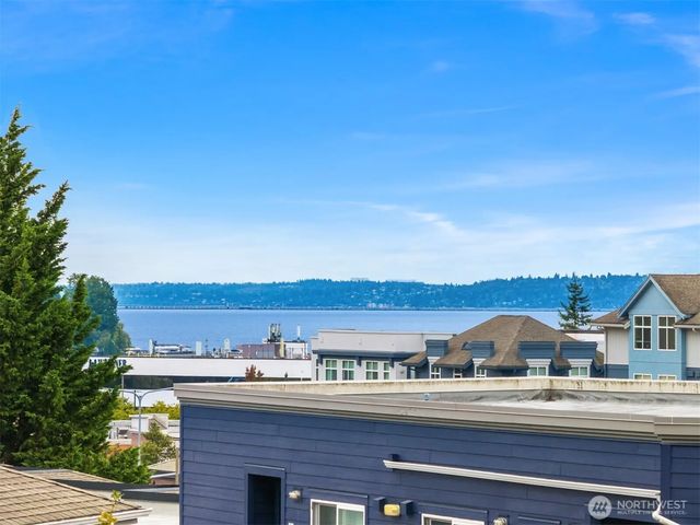 12014 98th Avenue Ne 302, Kirkland