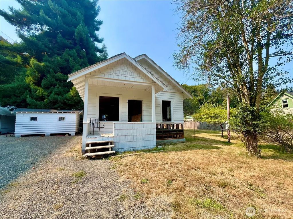 714 S Valley St, Port Angeles