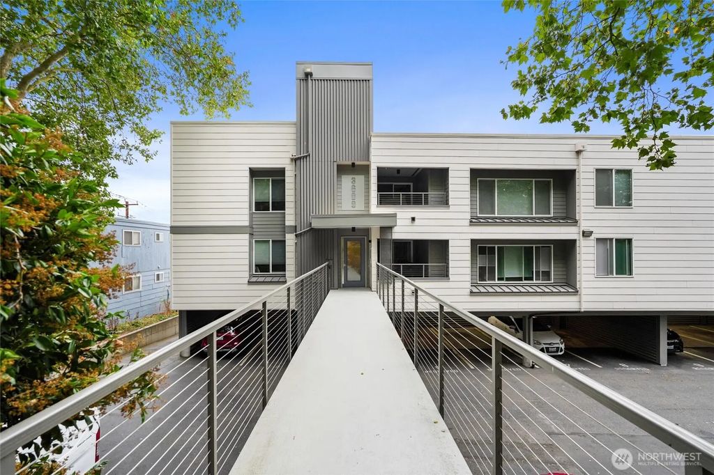 3609 14th Avenue W 208, Seattle