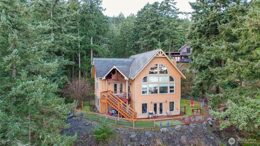 1103 Berry Way, Lummi Island