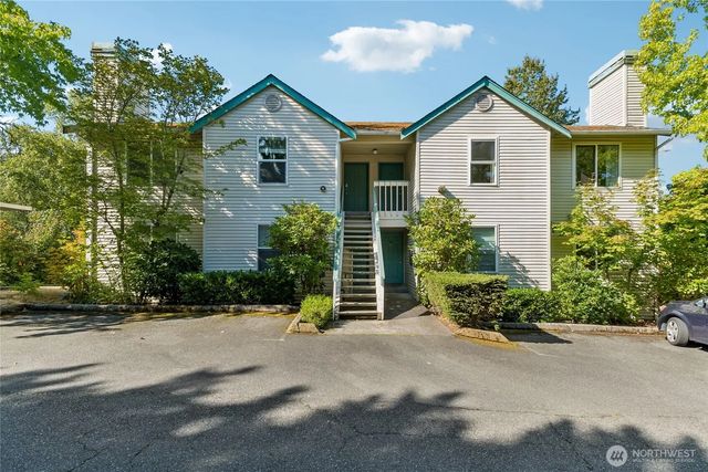 6835 Ne 153rd Place A202, Kenmore
