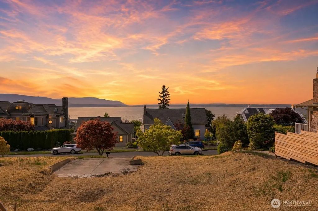 1027 15th Street, Bellingham