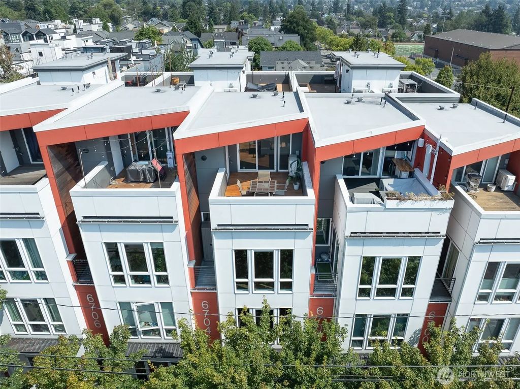 6704 15th Avenue Nw, Seattle