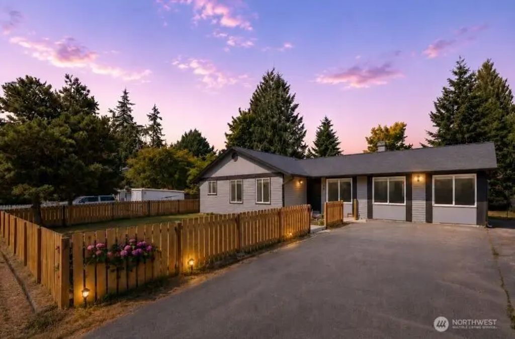 6914 21st Drive Ne, Marysville