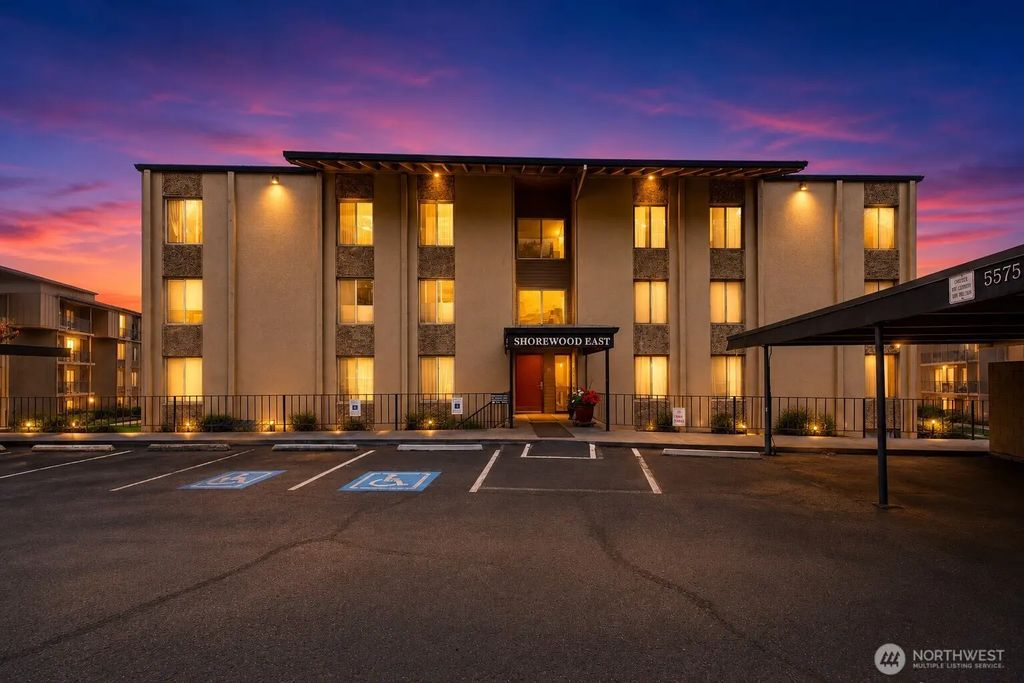 5575 E Evergreen Boulevard 4103, Vancouver