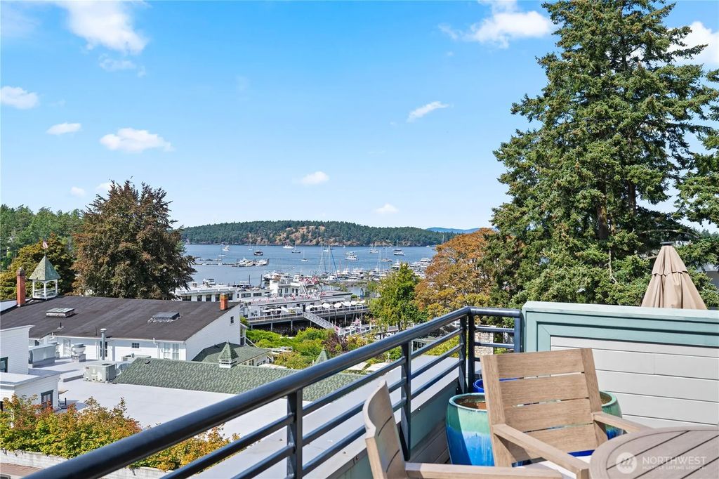 91 Captain Garthney Lane, Friday Harbor