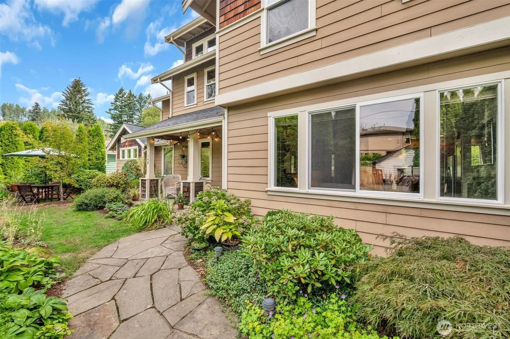 160 6th Avenue Se, Issaquah