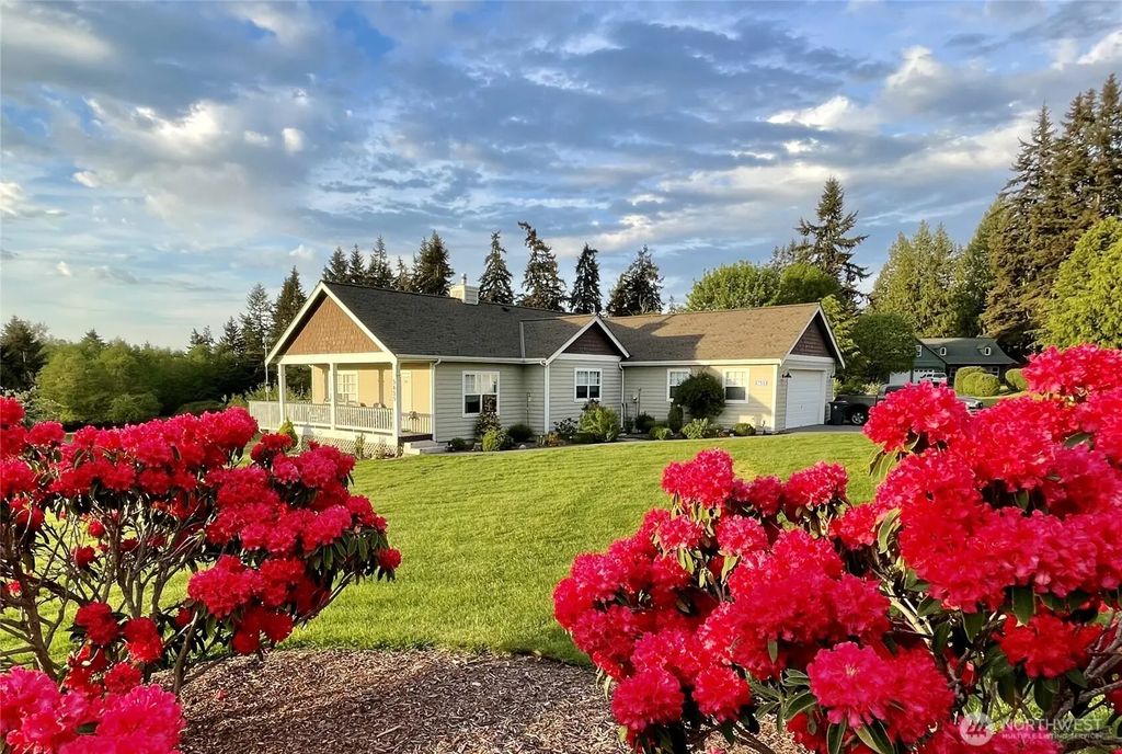5655 Pauleina Court, Freeland