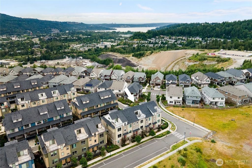 1429 8th Avenue Ne 8, Issaquah
