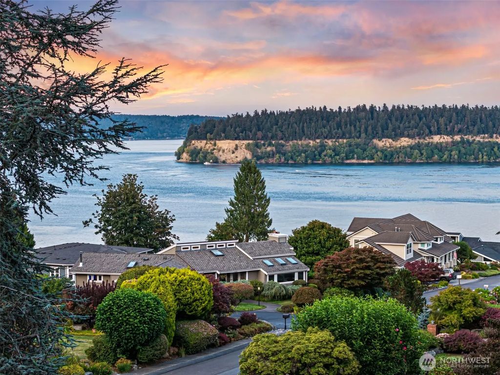 2410 55th Street Ct Nw, Gig Harbor