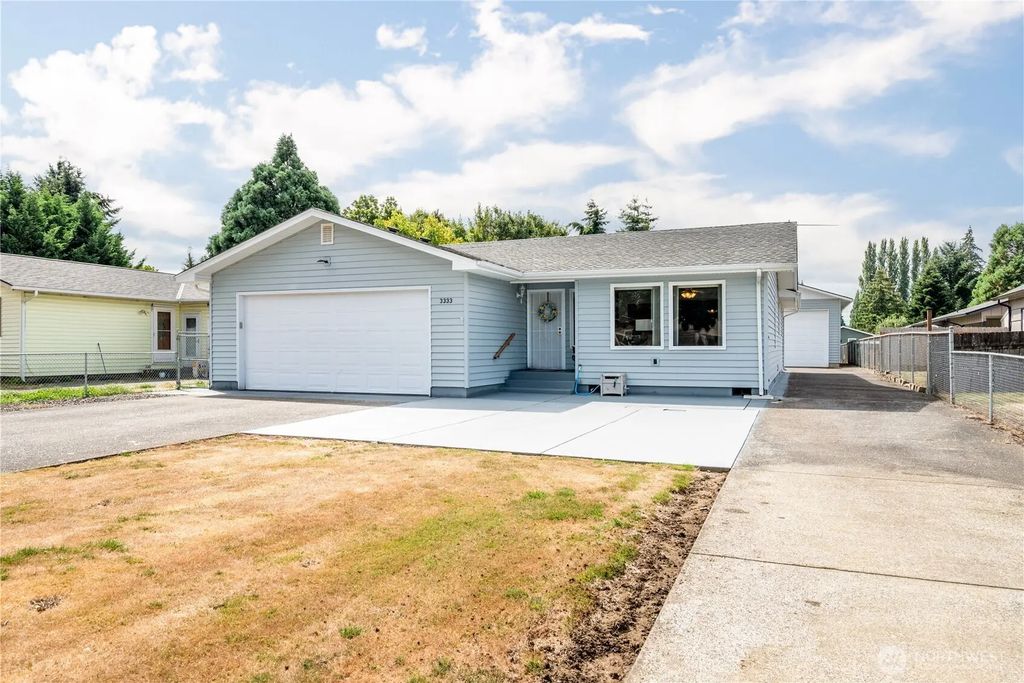 3333 Pennsylvania Street, Longview
