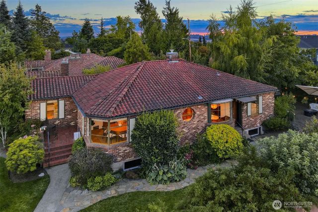 6049 Princeton Avenue Ne, Seattle