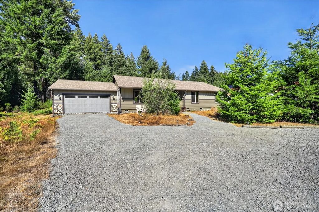 105 Jack Fir Court E, Packwood