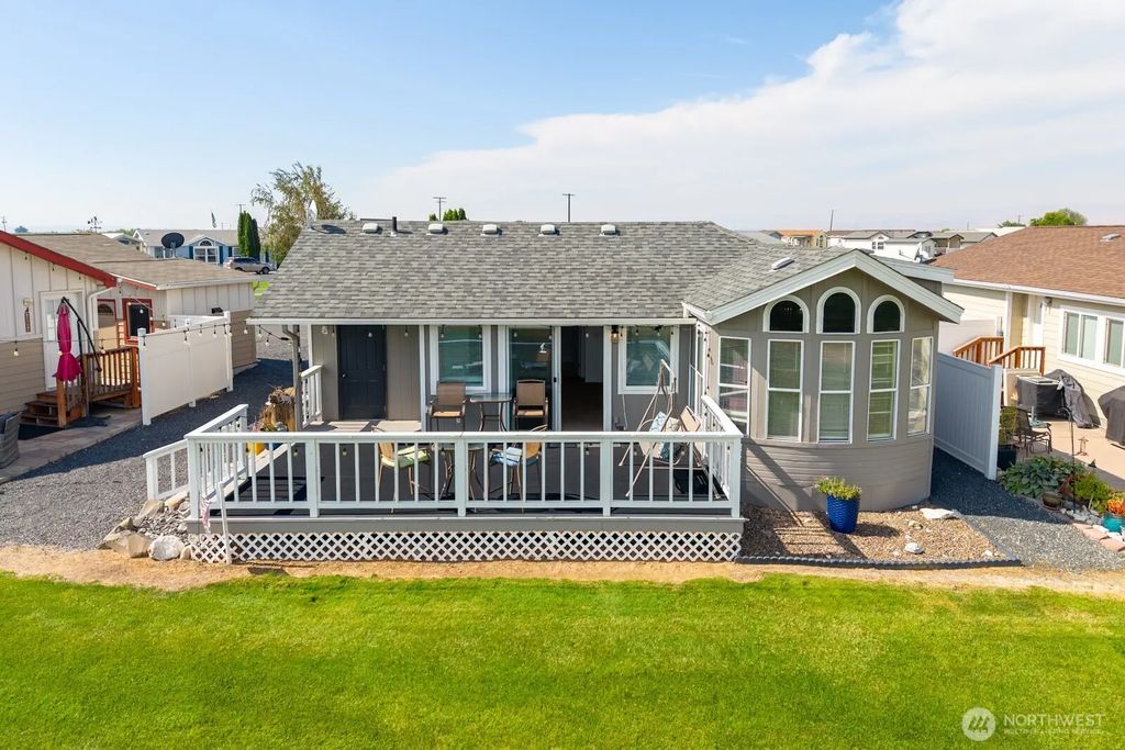 17693 Nw Road 5 51, Quincy