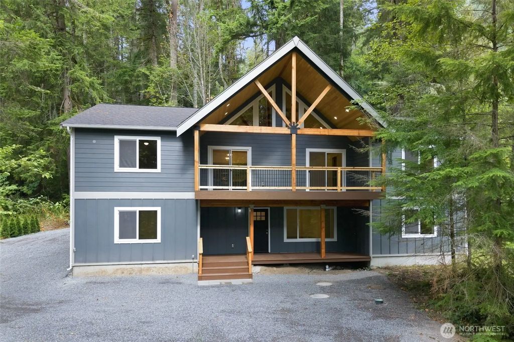 31715 Mount Tahoma Canyon Rd E, Ashford