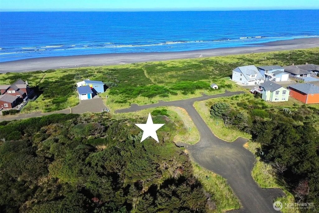 7 Sunset Beach Lane, Westport