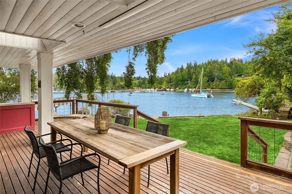 15122 & 15128 Ne Anna Vera Lane, Bainbridge Island