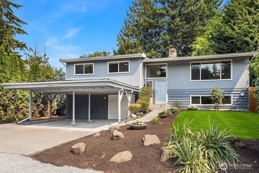 12324 11th Avenue Ne, Seattle