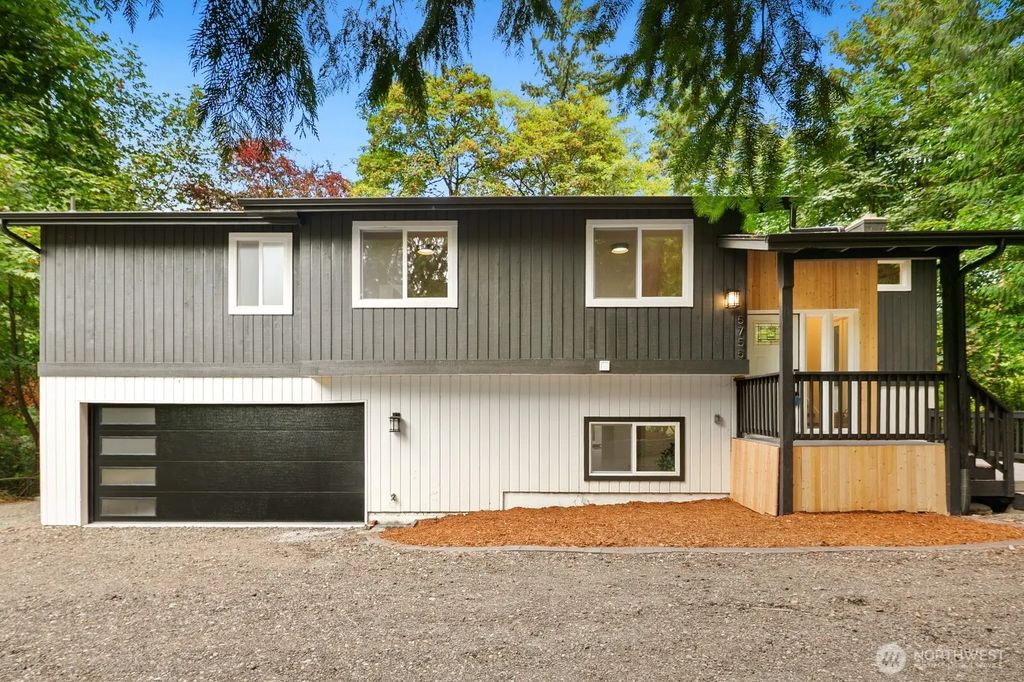 5755 Blakely Avenue Ne, Bainbridge Island