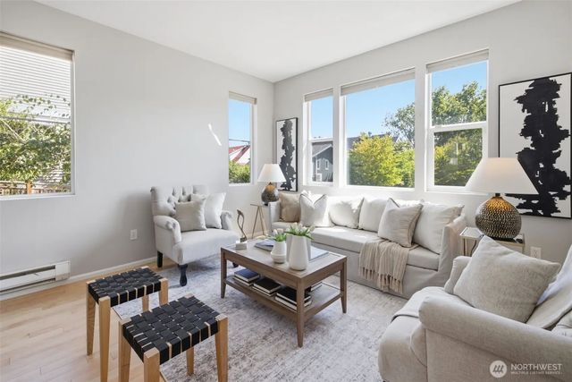 7624 39th Avenue S, Seattle