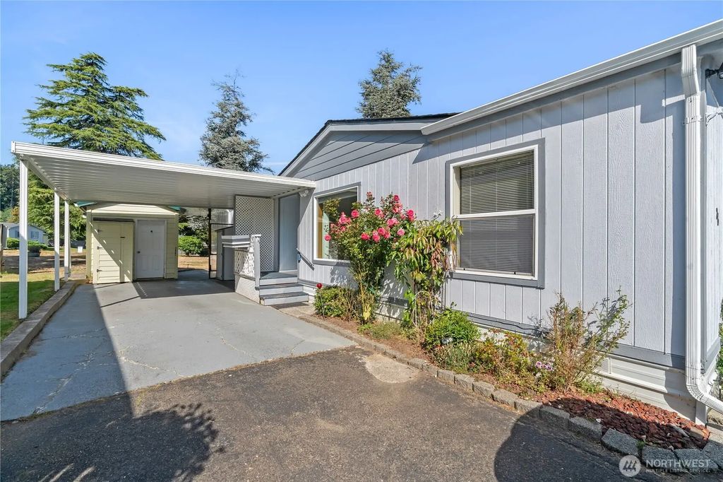 1019 Stanford Drive 26, Cosmopolis