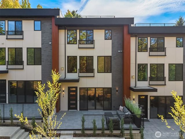 286 118th Avenue Se, Bellevue