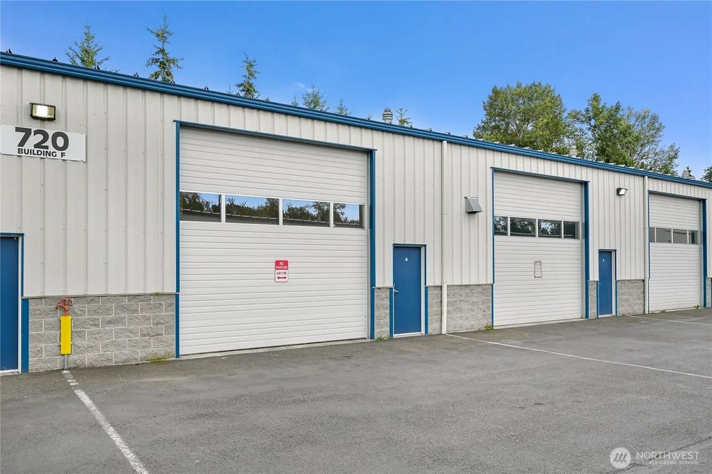 720 Sunset Pond Lane F4, Bellingham
