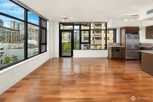 2911 2nd Avenue 902, Seattle