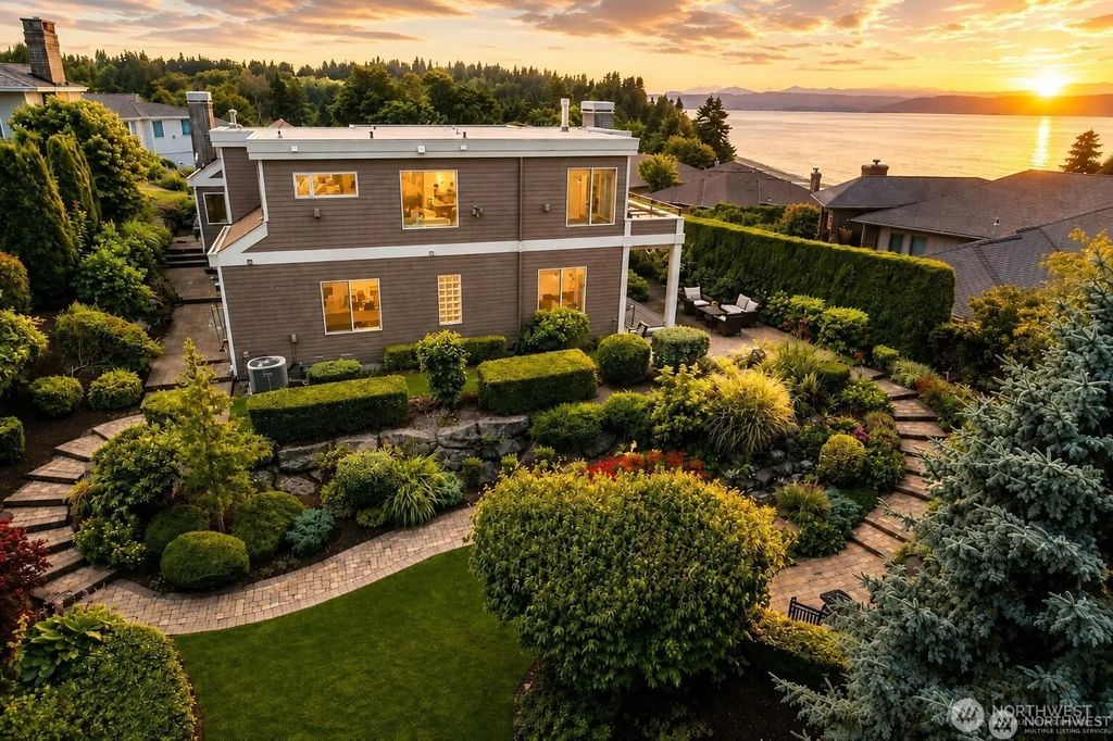 30822 36th Court Sw, Federal Way