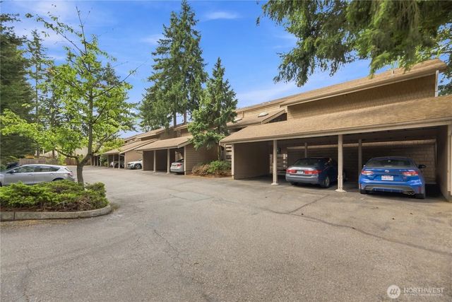 717 122nd Avenue Ne B2, Bellevue