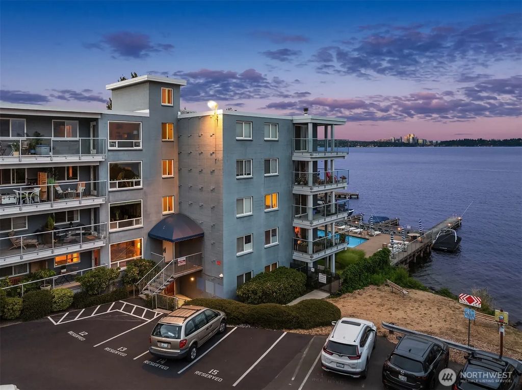 720 Lakeside Avenue S 106, Seattle