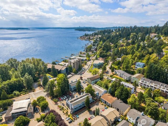 11713 93rd Avenue Ne B-6, Kirkland