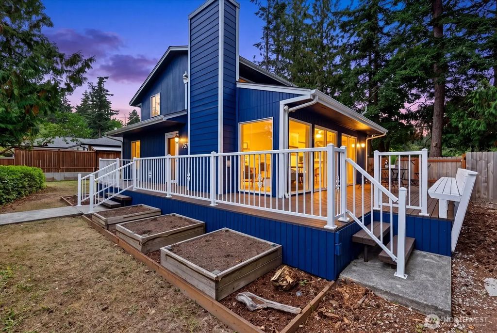 757 Commodore Ln, Camano Island
