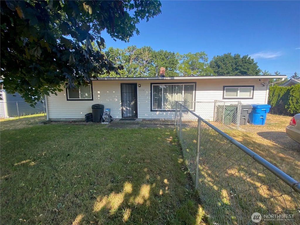 10204 47th Avenue Sw, Lakewood