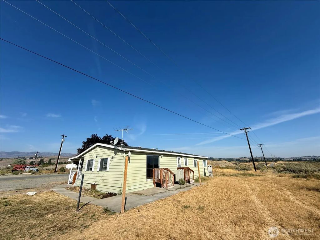 249 D Rodeo Trail, Okanogan