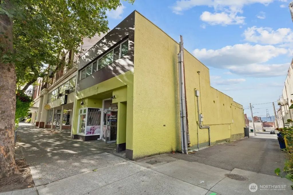 209 W Holly Street, Bellingham
