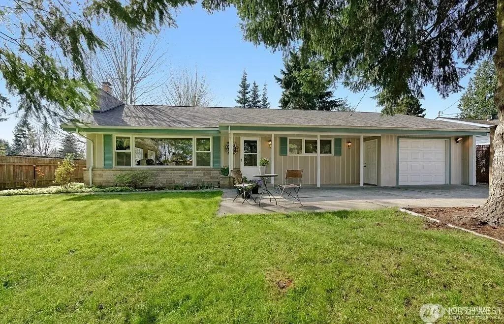10221 132nd Ave Ne, Kirkland