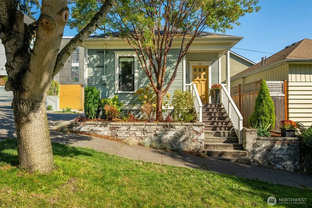 2614 E John Street, Seattle