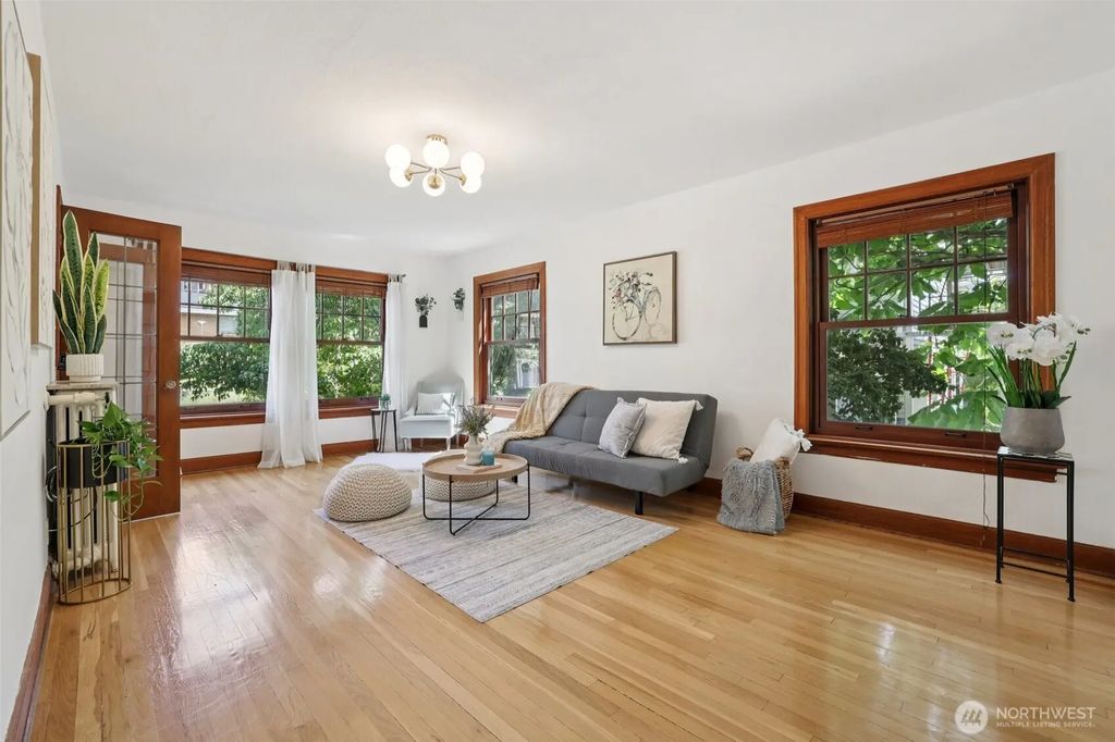 408 Bellevue Avenue E 206, Seattle