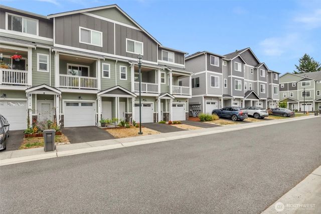 18132 1st Place Sw, Normandy Park