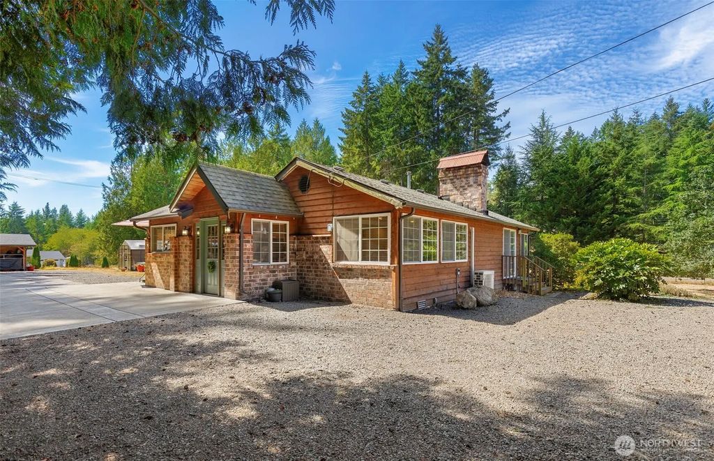 253 Nw Lindor Way, Poulsbo