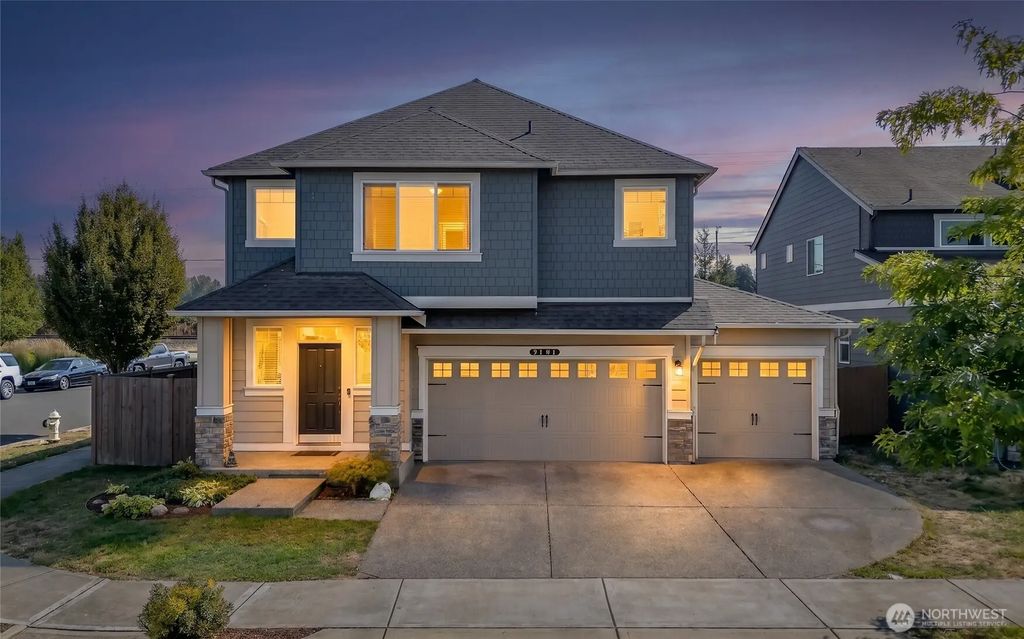 3104 10th Avenue Nw, Puyallup